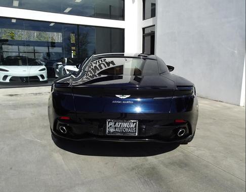 2021 Aston Martin DB11 V8