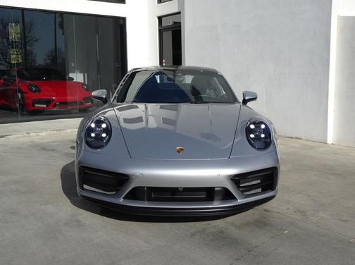 2022 Porsche 911 Carrera GTS