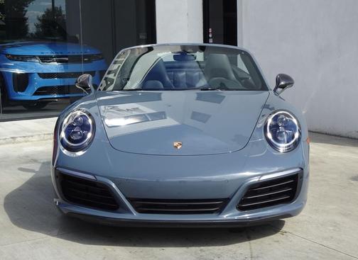 2018 Porsche 911 Carrera 4S Cabriolet