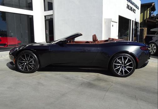 2020 Aston Martin DB11 Volante