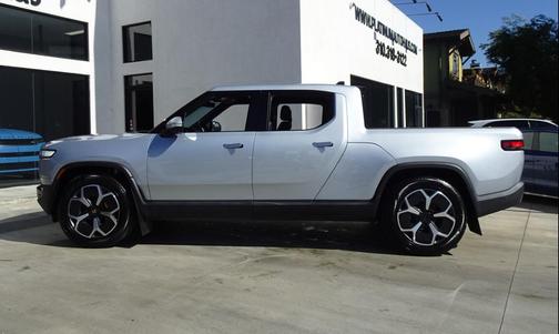 2023 Rivian R1T Adventure Quad Motor Large Pack