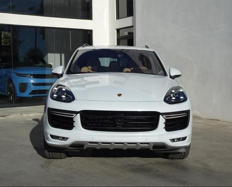 2017 Porsche Cayenne Turbo