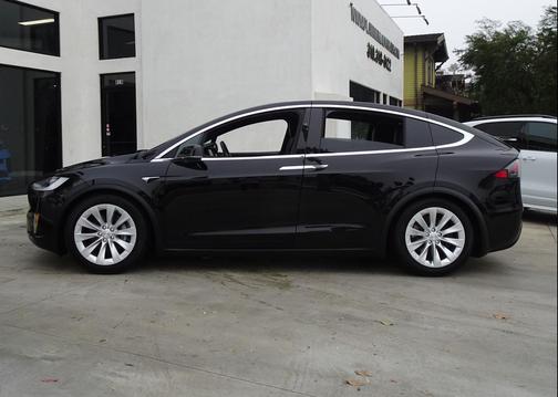 2020 Tesla Model X Long Range Dual Motor All-Wheel Drive