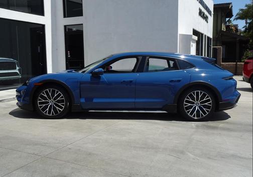 2022 Porsche Taycan 4