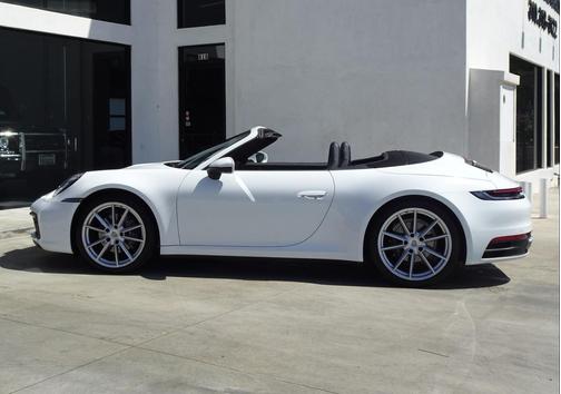 2022 Porsche 911 Carrera