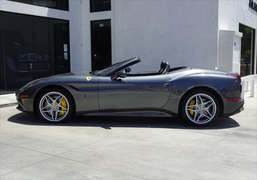 2015 Ferrari California T