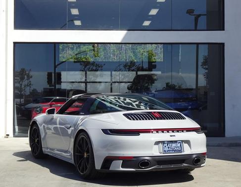 2022 Porsche 911 Targa 4S