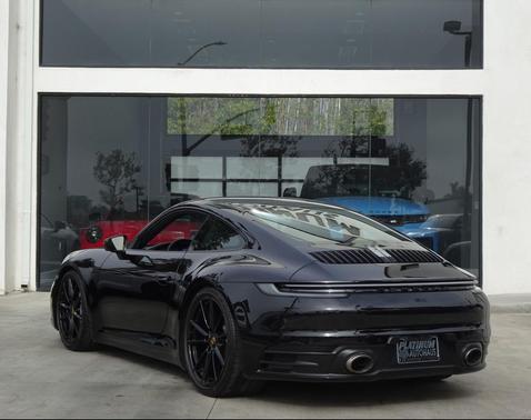 2022 Porsche 911 Carrera