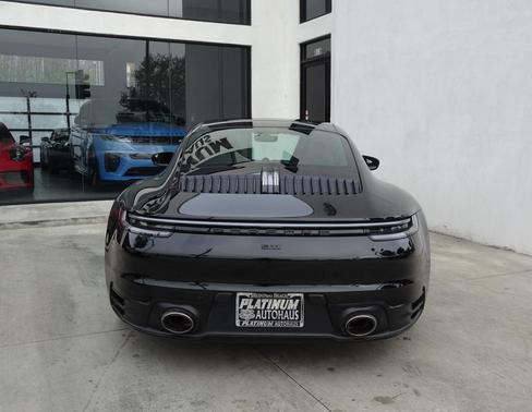 2022 Porsche 911 Carrera