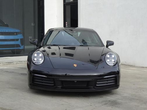 2022 Porsche 911 Carrera