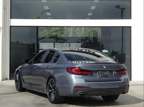 2021 BMW 540 540i