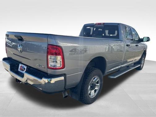 2019 RAM 2500 Tradesman Crew Cab 4x4 8' Box