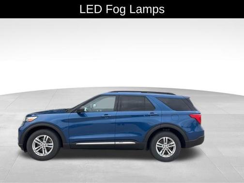 ATLAS BLUE METALLIC 2020 Ford Explorer XLT