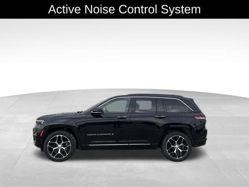 2024 Jeep Grand Cherokee Summit