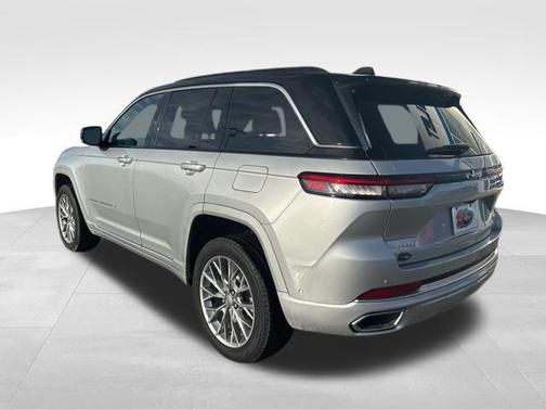 2024 Jeep Grand Cherokee Summit