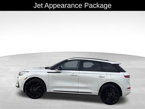 2025 Lincoln Corsair Reserve