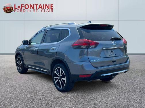 Gun Metallic 2019 Nissan Rogue SL