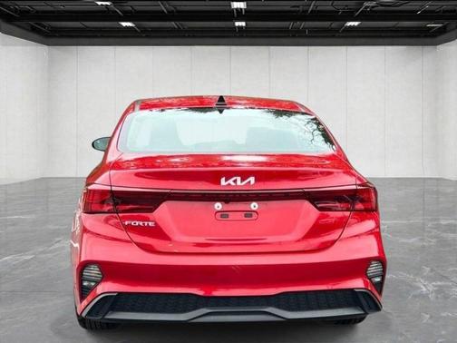 Currant Red 2023 Kia Forte LXS