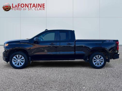 Black 2021 Chevrolet Silverado 1500 Custom