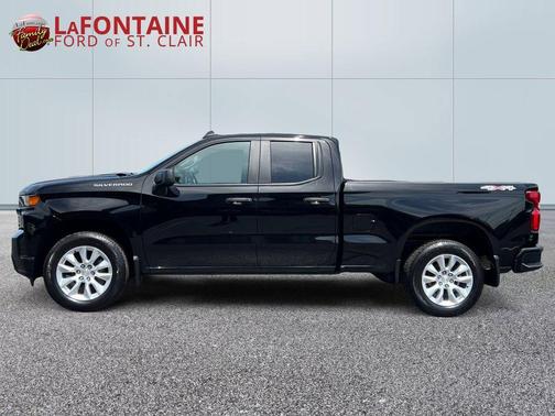 Black 2021 Chevrolet Silverado 1500 Custom