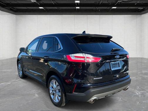 Black 2020 Ford Edge Titanium