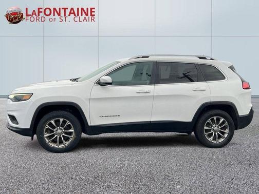 Bright White Clearcoat 2019 Jeep Cherokee Latitude Plus