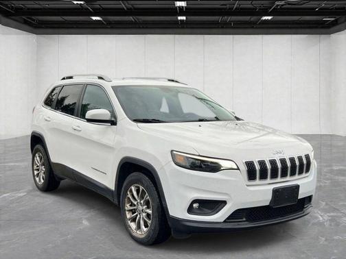 Bright White Clearcoat 2019 Jeep Cherokee Latitude Plus