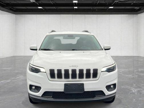 Bright White Clearcoat 2019 Jeep Cherokee Latitude Plus
