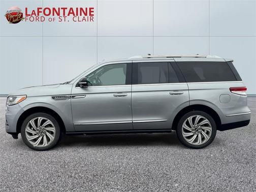 2022 Lincoln Navigator Reserve