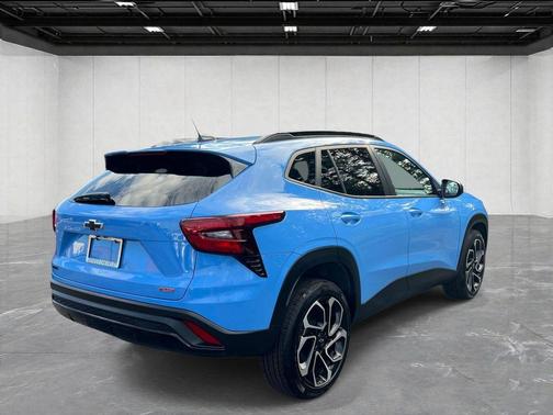 Blue 2024 Chevrolet Trax 2RS