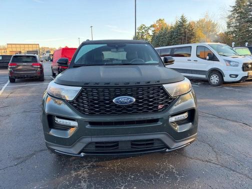 Green Metallic 2024 Ford Explorer ST