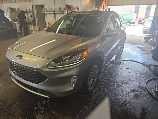 Silver Metallic 2021 Ford Escape SEL