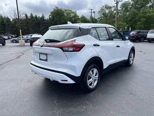 Fresh Powder 2021 Nissan Kicks S
