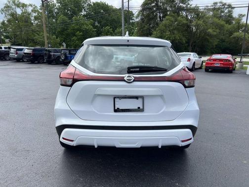 Fresh Powder 2021 Nissan Kicks S