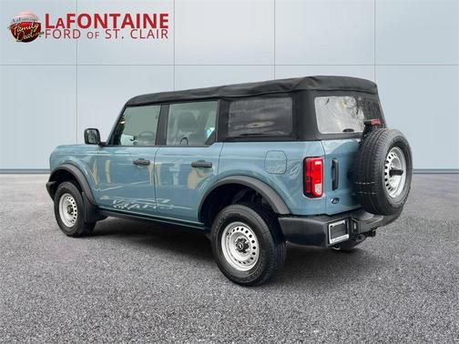 2022 Ford Bronco Base