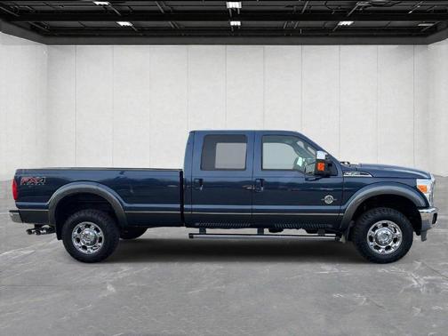 Blue 2016 Ford F-350 Lariat Super Duty