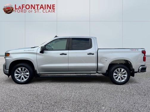 Silver Ice Metallic 2021 Chevrolet Silverado 1500 Custom