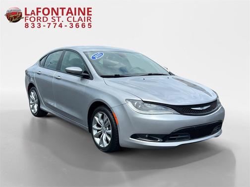 2015 Chrysler 200 S
