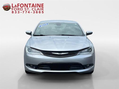 2015 Chrysler 200 S