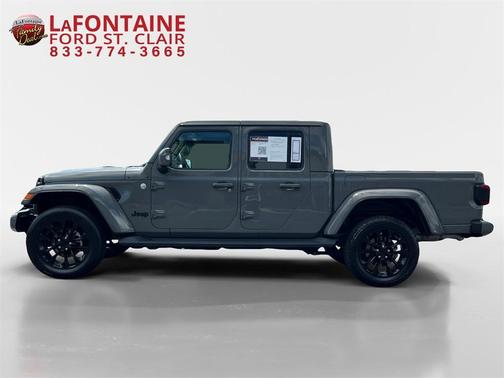 2023 Jeep Gladiator Overland