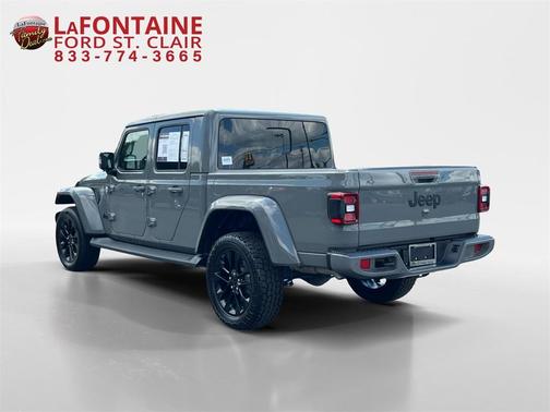 2023 Jeep Gladiator Overland