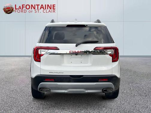 2022 GMC Acadia SLE