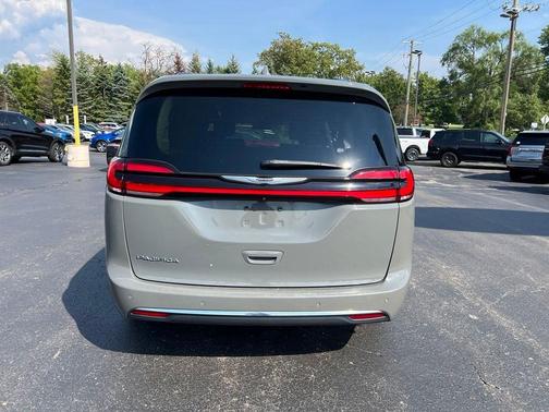Gray Clearcoat 2022 Chrysler Pacifica Touring-L