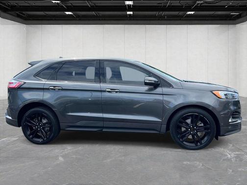 Magnetic 2019 Ford Edge ST