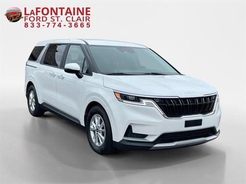 2023 Kia Carnival LX