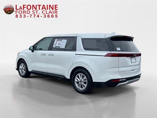 2023 Kia Carnival LX