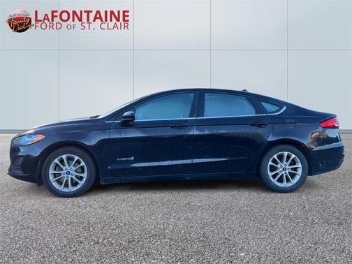2019 Ford Fusion Hybrid SE