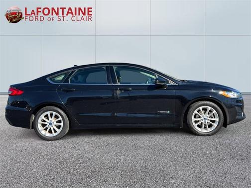 2019 Ford Fusion Hybrid SE