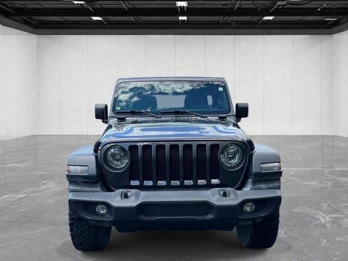 Crystal Metallic 2018 Jeep Wrangler Unlimited Sport