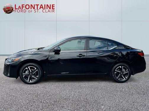 Black 2024 Nissan Sentra SV